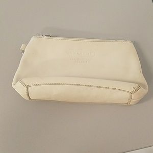 Ivory coach clutch